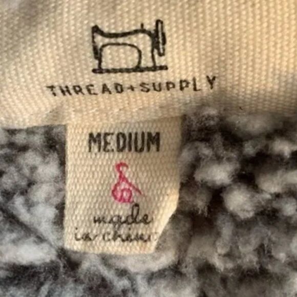 Thread+Supply 1/4 Zip Wubby Fleece size M - Picture 4 of 6